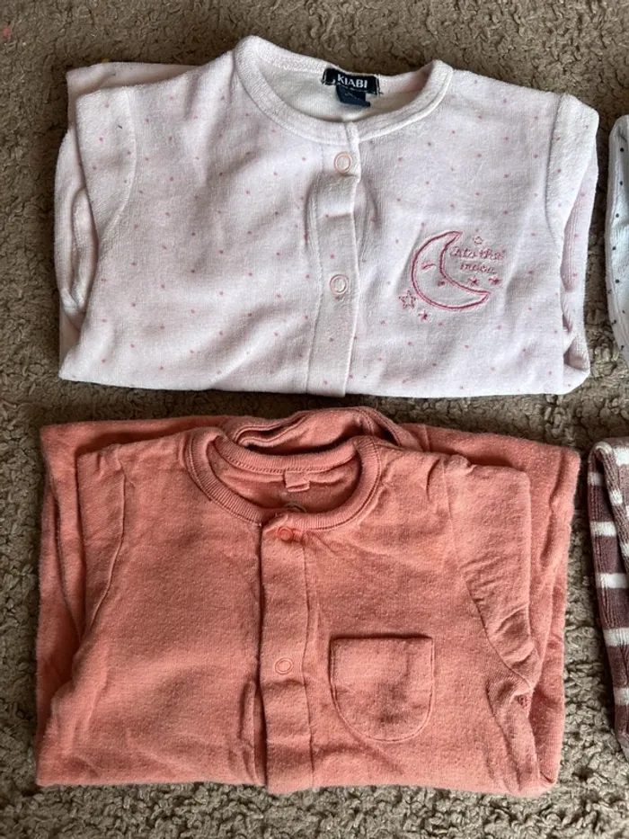 Lot de pyjamas - photo numéro 4
