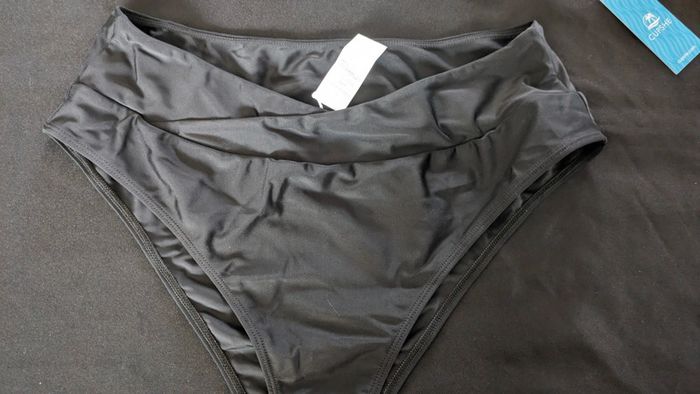 Bikini col V taille haute en V onyx ventre plat T.L/44 jamais porté - photo numéro 2