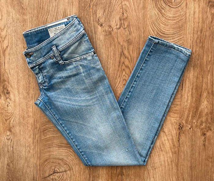 Jean/pantalon slim bleu Diesel Matic pour femme, taille W 28 L 34 (38 taille française) - photo numéro 4