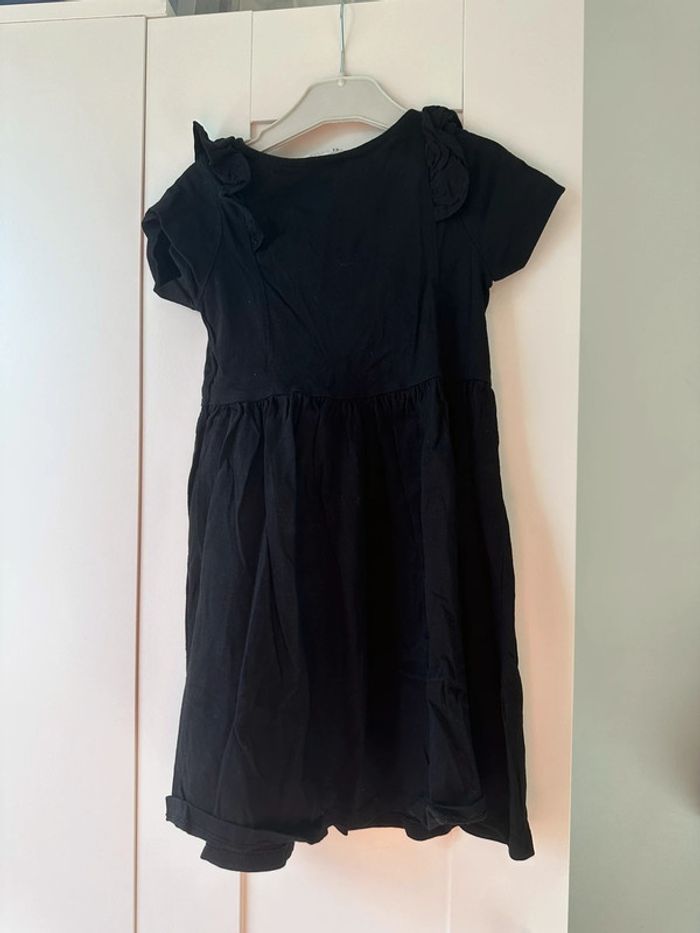 Petite robe noire - photo numéro 5
