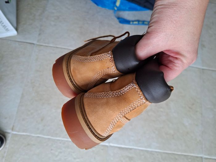 Chaussures timberland Taille 33 très bon état - photo numéro 8