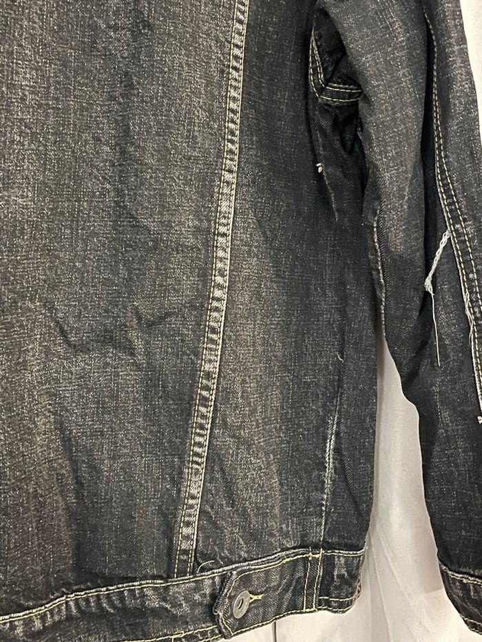 Veste en jean destroy - photo numéro 5
