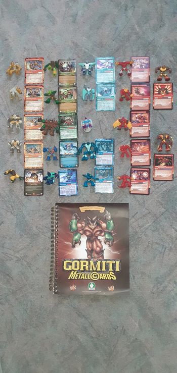 GORMITI : LOT DE 22 FIGURINES + 21 CARTES + LIVRET "GORMITI" - n°10