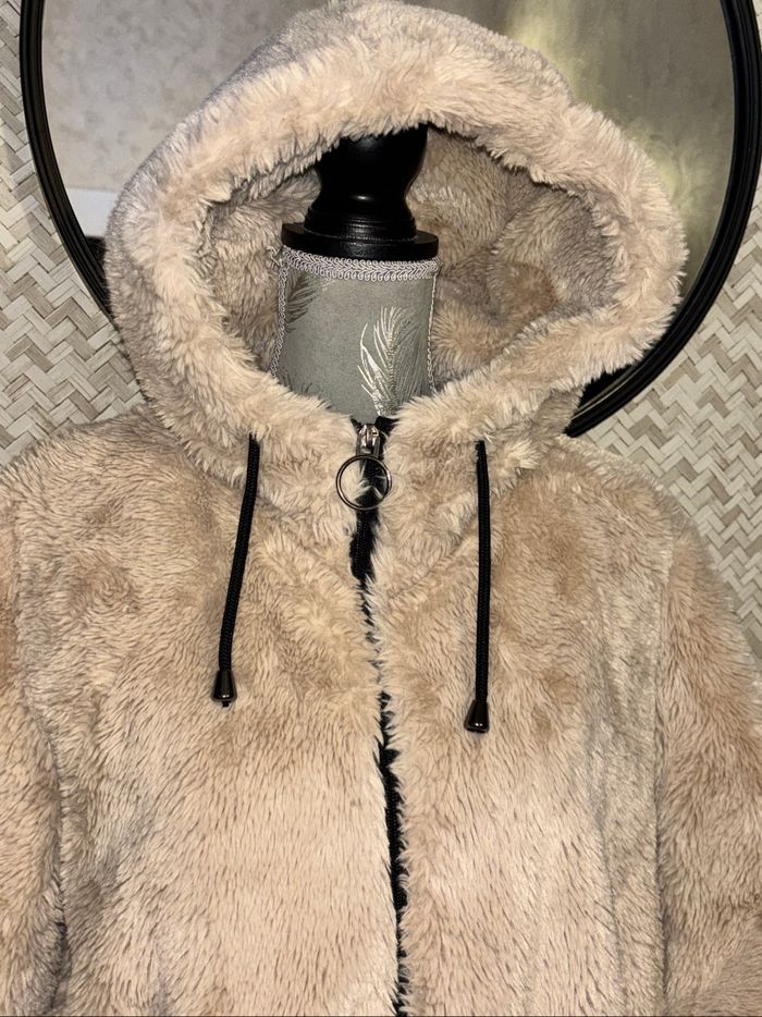 Gilet pilou-pilou beige à capuche, taille S, tout doux et cocooning - photo numéro 2