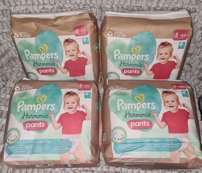 Couches Pampers Harmonie Pants taille 5