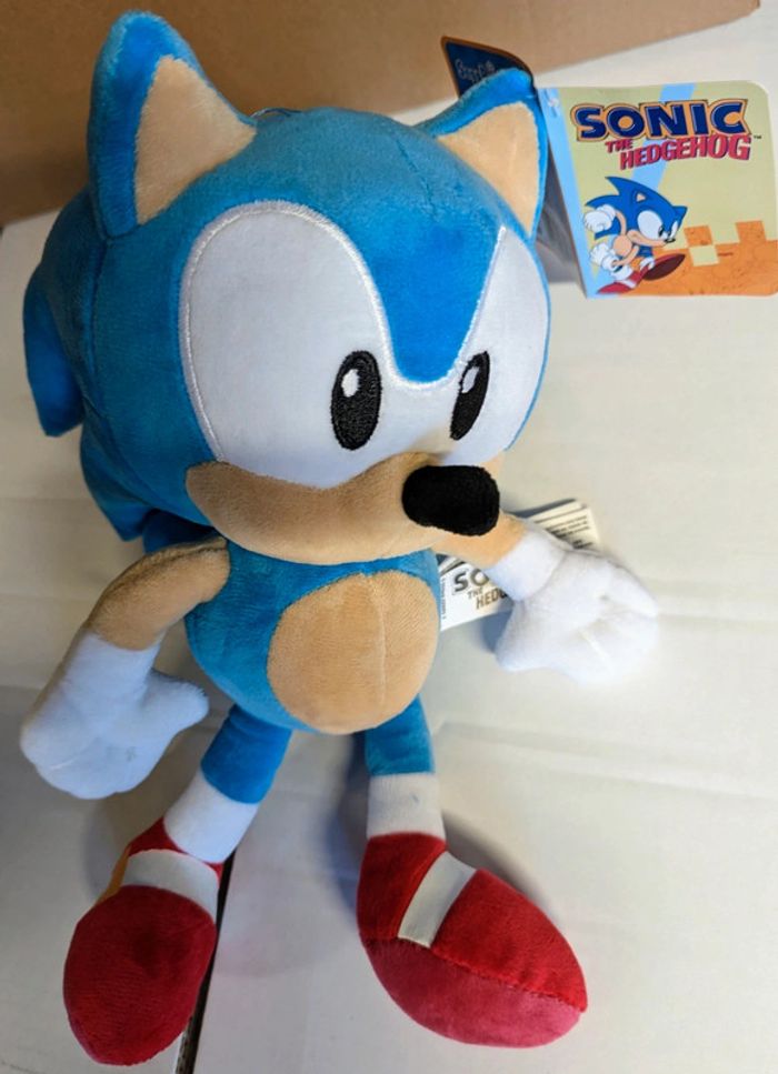 Peluche Sonic 30 cm avec étiquette