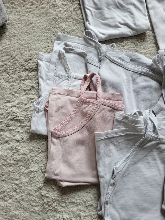 Lot sous vêtements - photo numéro 2