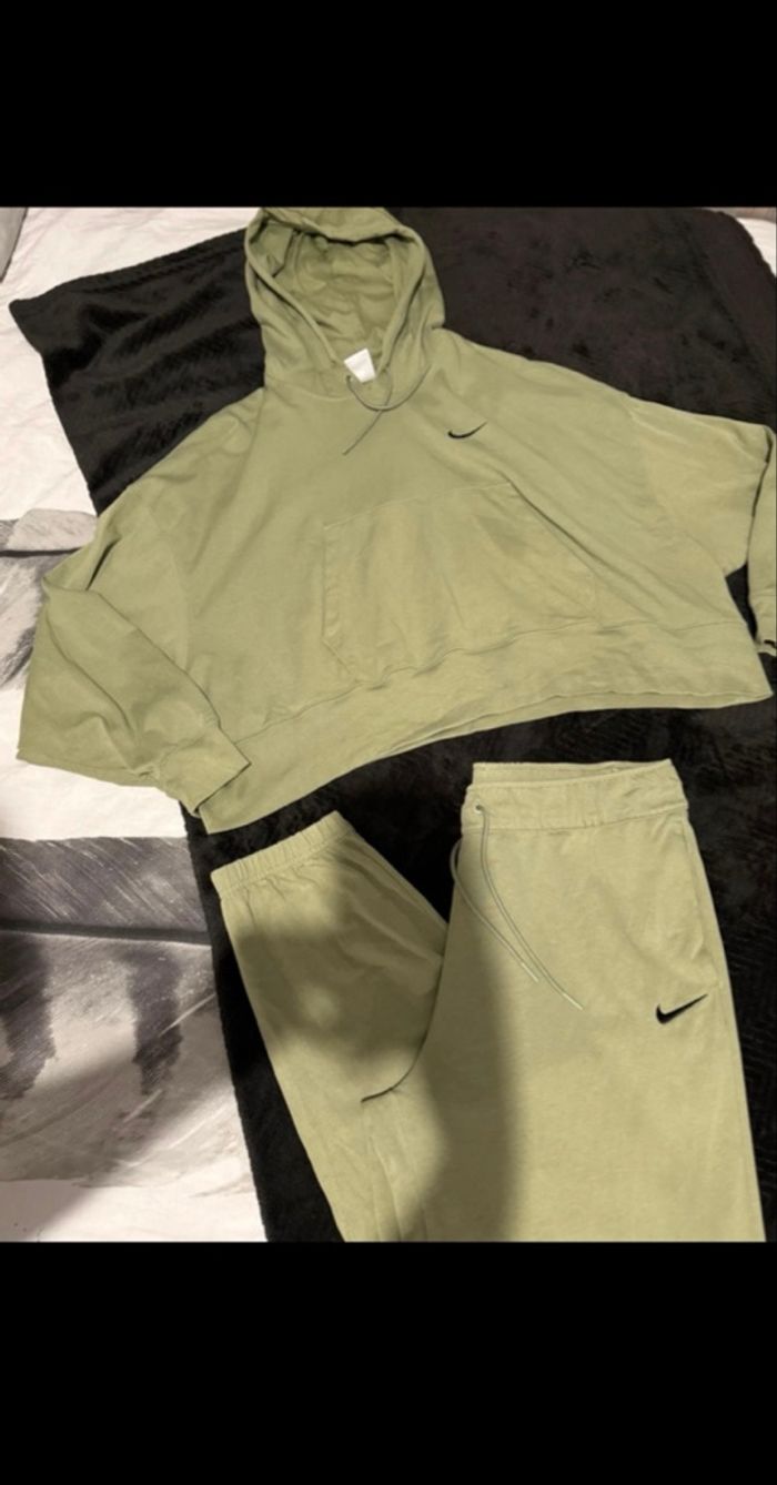 Ensemble Nike - photo numéro 3