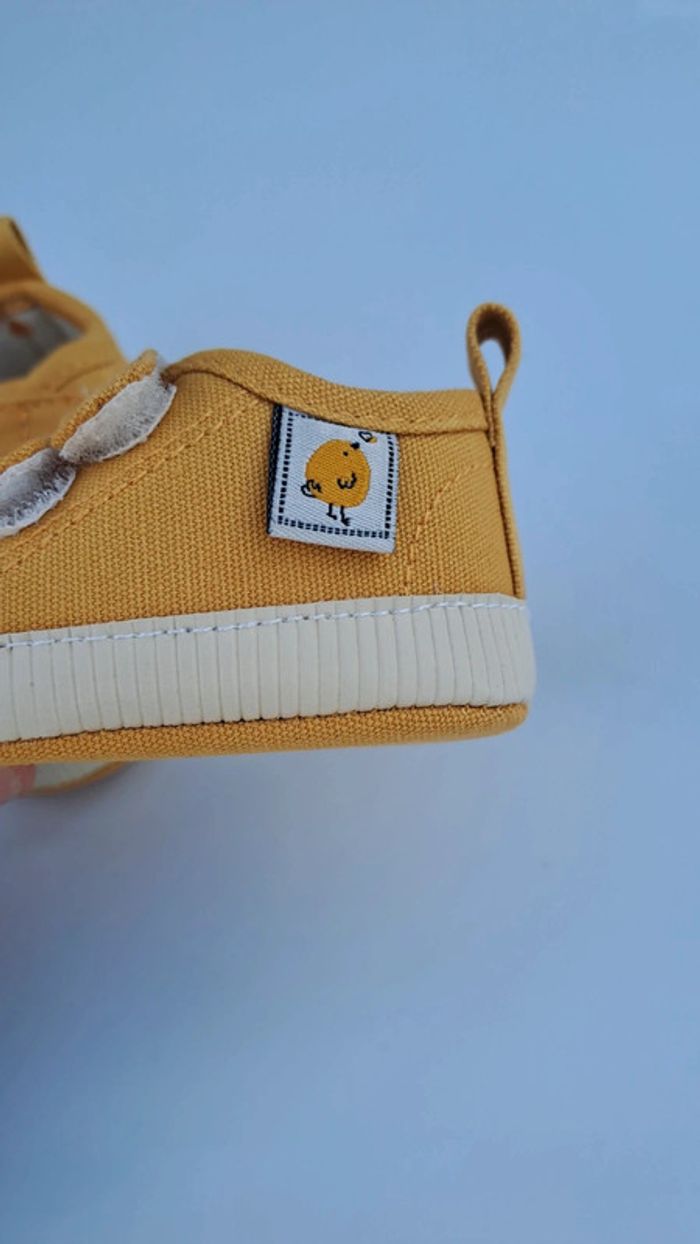 💚Baskets bébé jaunes – scratchs pratiques et look craquant - photo numéro 3