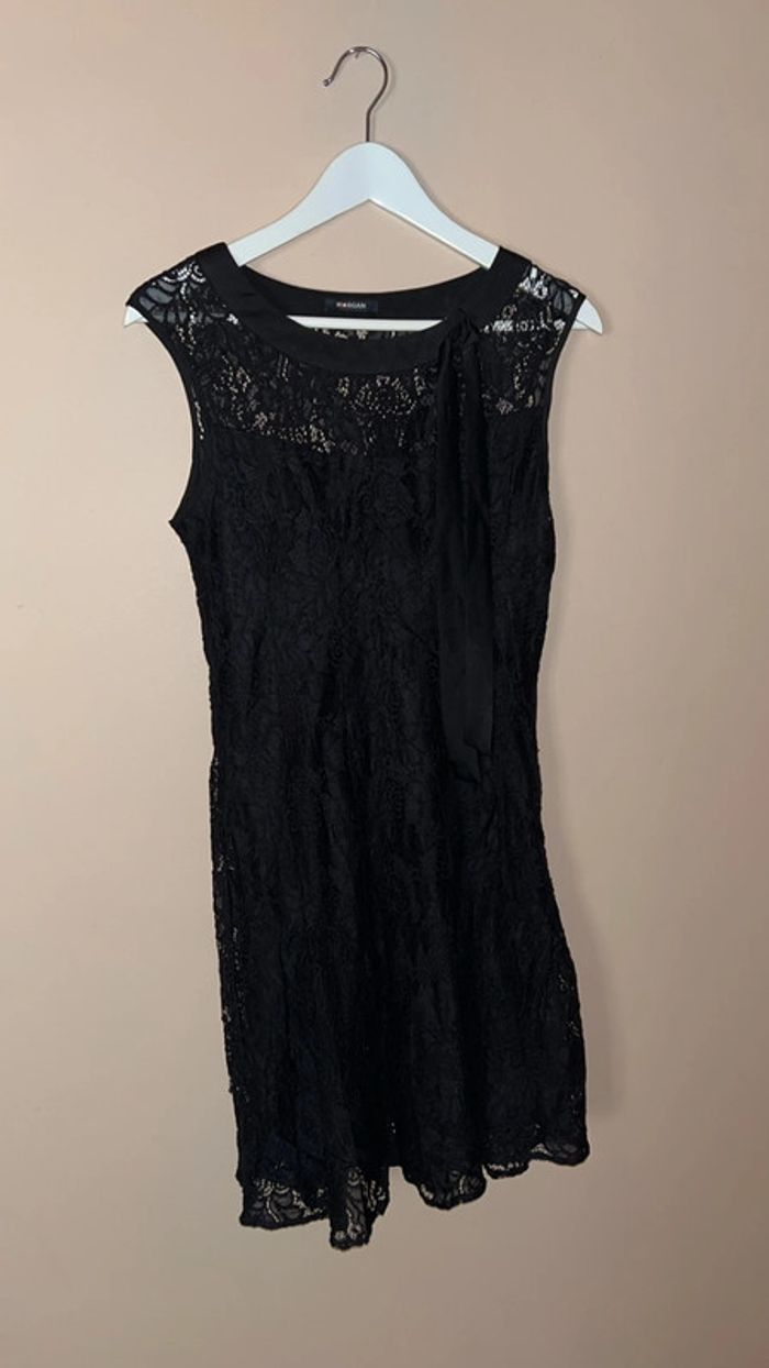 Robe noir