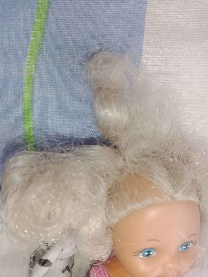 Poupée avec Panier et ses chatons complet - photo numéro 3