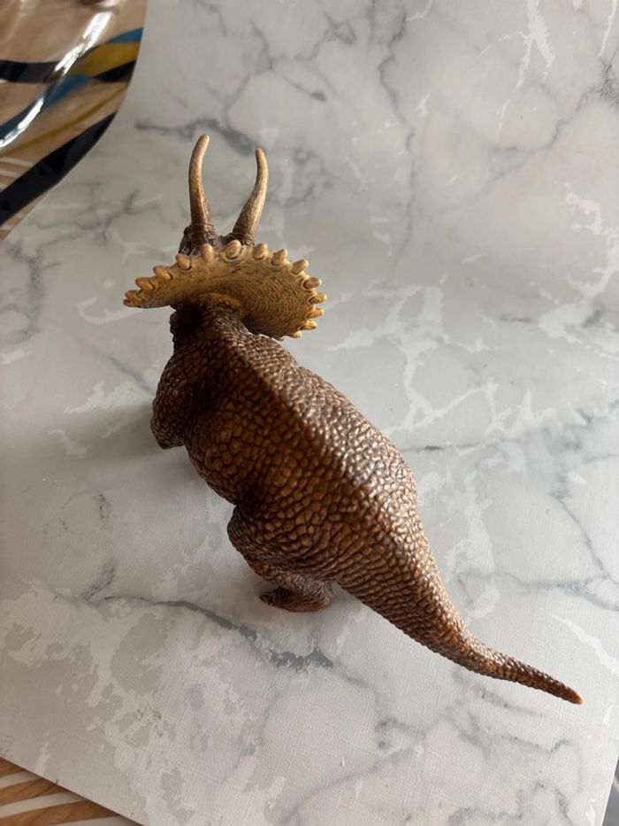 Tricératops Schleich - photo numéro 3