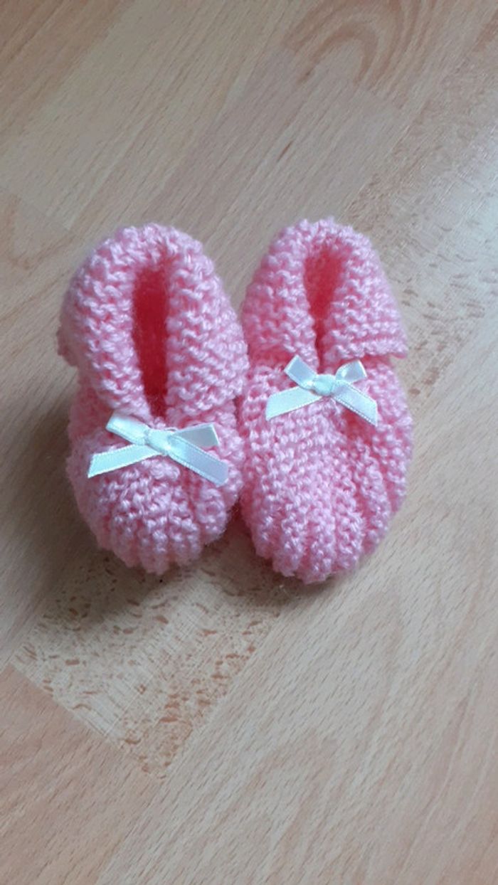 Chaussons bébé rose