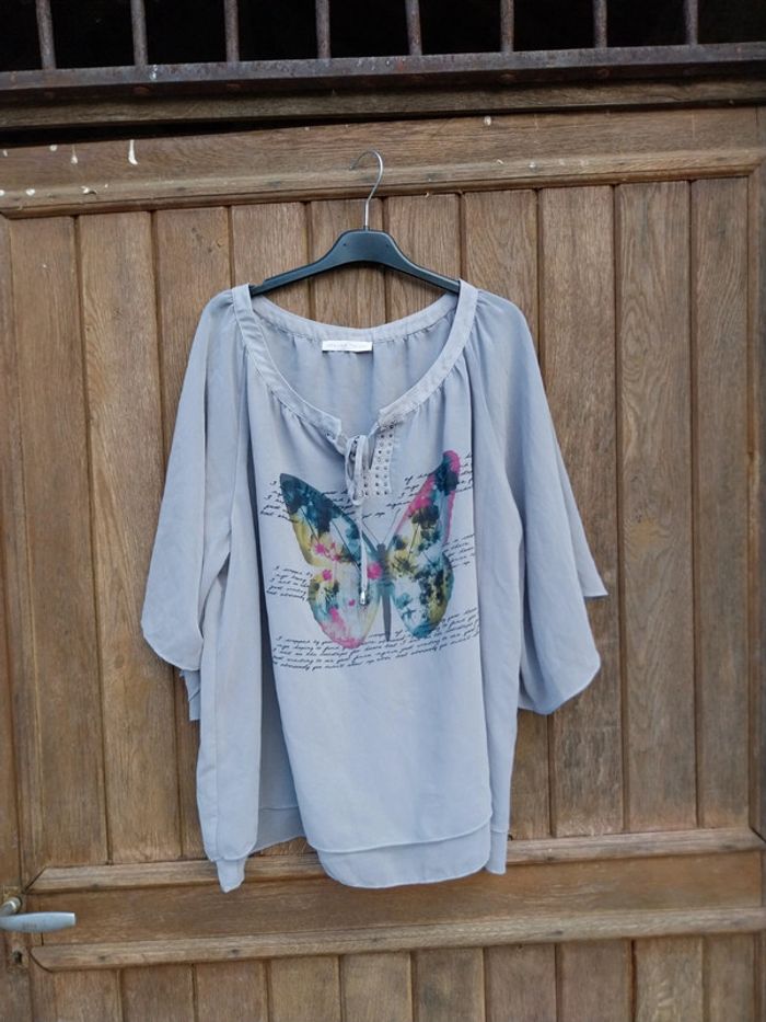 Blouse femme avec un papillon Armand Thierry taille 6