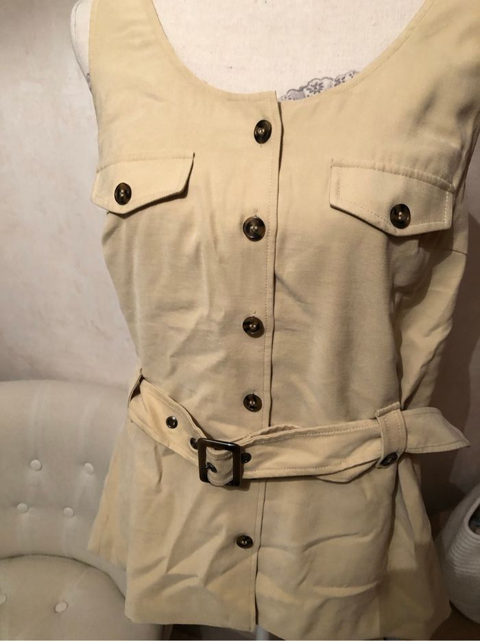 Joli haut beige neuf - photo numéro 2