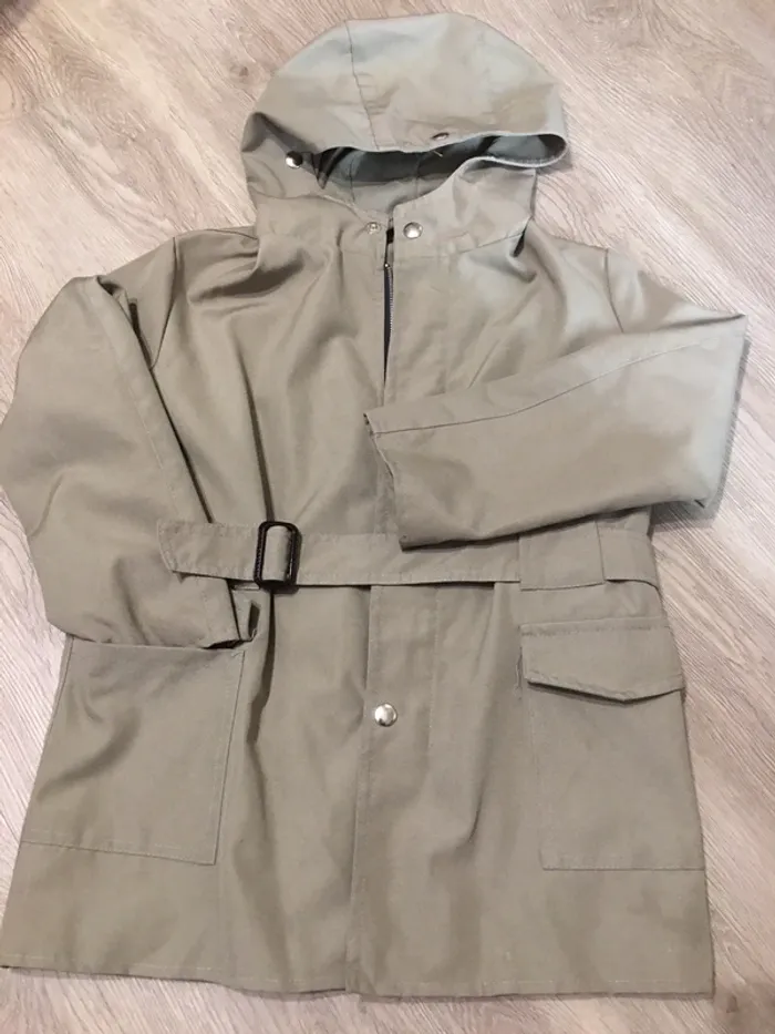 Trench-coat à capuche