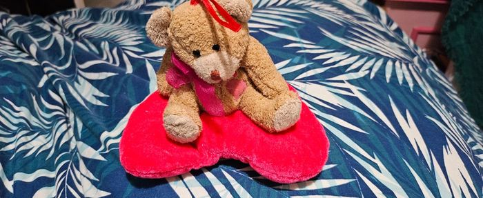 Peluche nounours cœur
