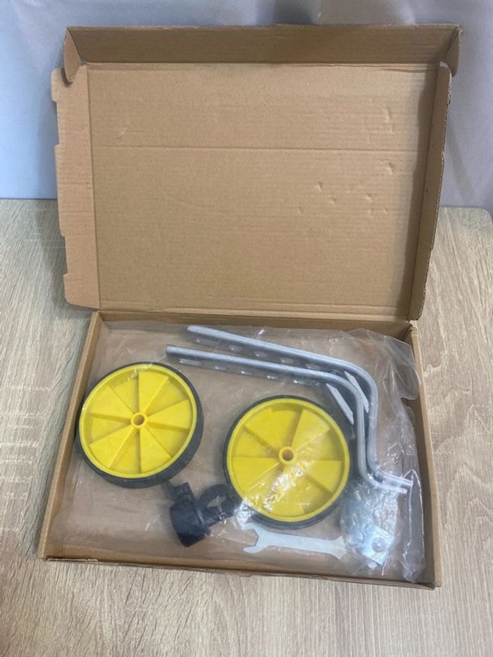 Roulette vélo enfants et visserie jaune neuves - n72j