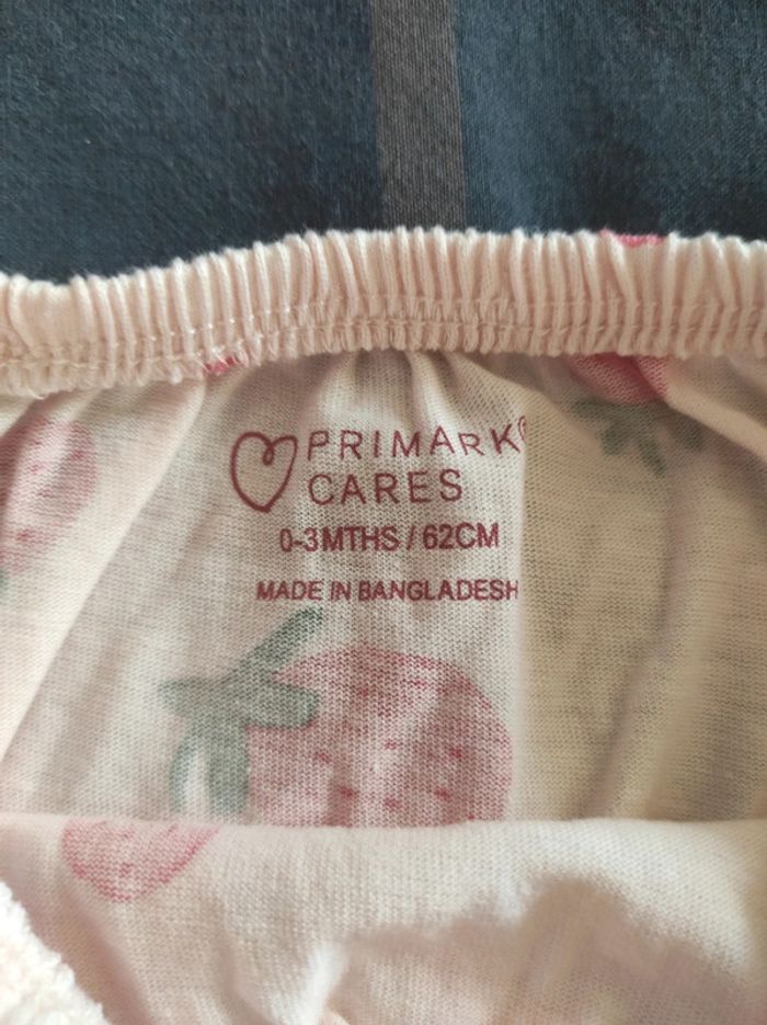 Combishort d'été Primark - 0/3 mois / 62 cm - photo numéro 2