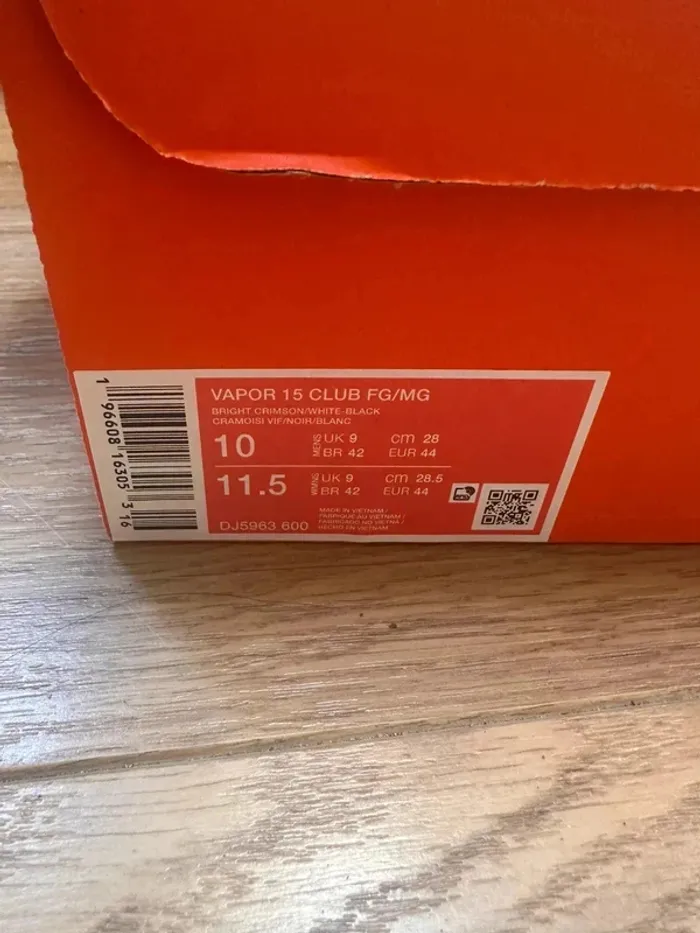 Nike Crampon Vapor 15 Club blanche et rouge - photo numéro 7