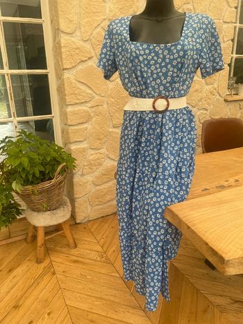 Robe longue d’été kiabi taille L 40 bleu à motifs floral blanc