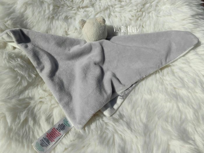 Doudou Winnie L'ourson jaune clair et gris Disney - photo numéro 2
