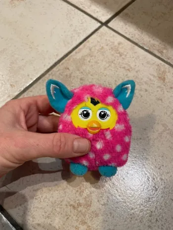 Petite peluche Furby rose McDonald's