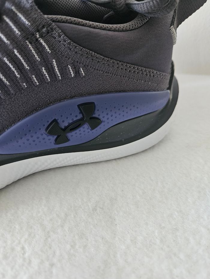 Baskets Pointure 45 under armour - photo numéro 2