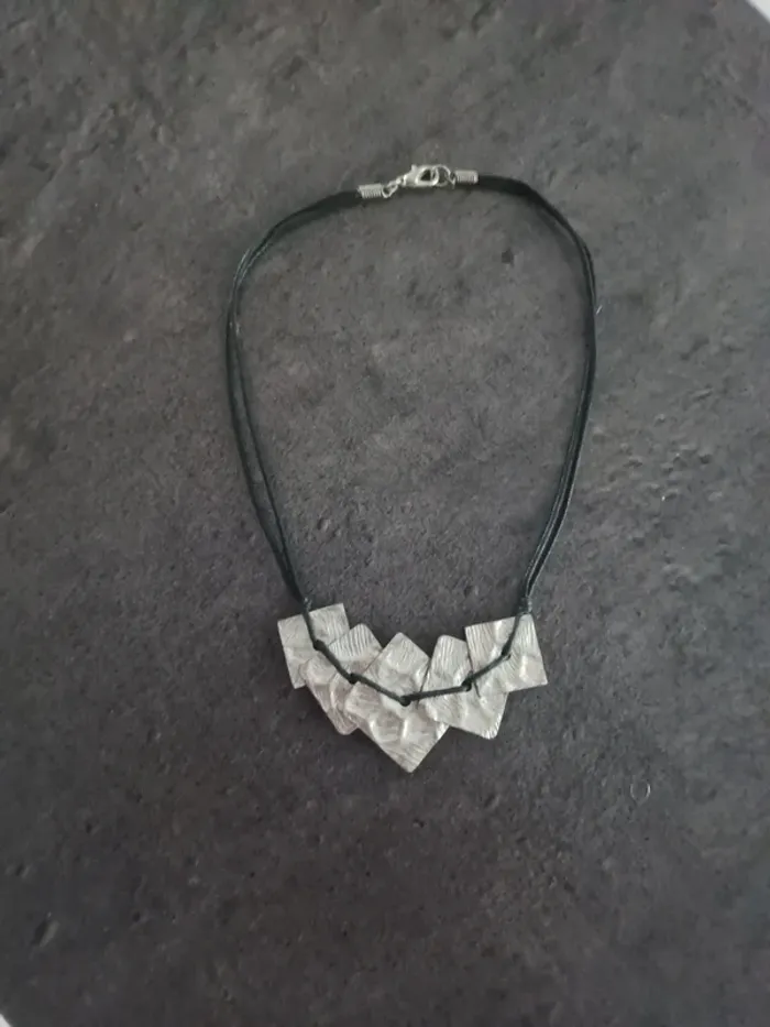 Lot collier fantaisie - photo numéro 2