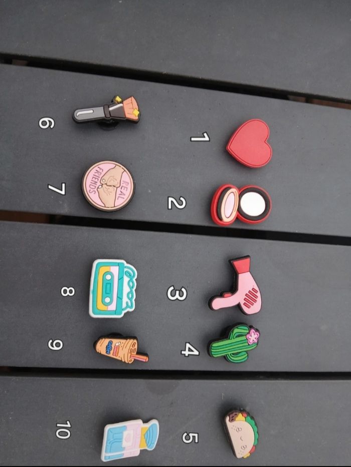 Pins crocs - photo numéro 2