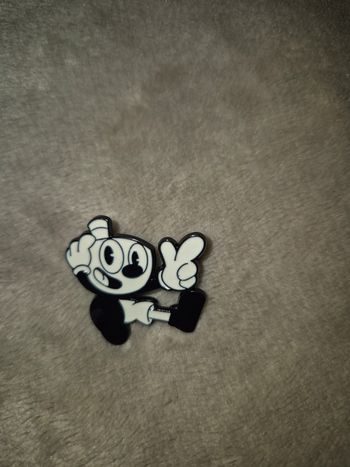 Broche cuphead
