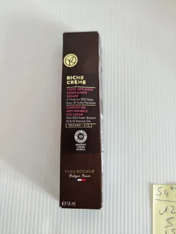 Yves rocher riche crème anti rides regard 14 ml valeur 26€  à utiliser 12M après ouverture