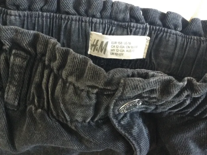 Short gris H&M 12-13 ans - photo numéro 3