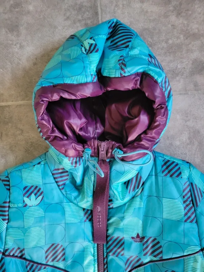 Doudoune '' Adidas'' couleur violet/bleu, taille XS. - photo numéro 3