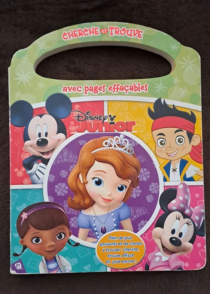 Livre cherche et trouve disney junior