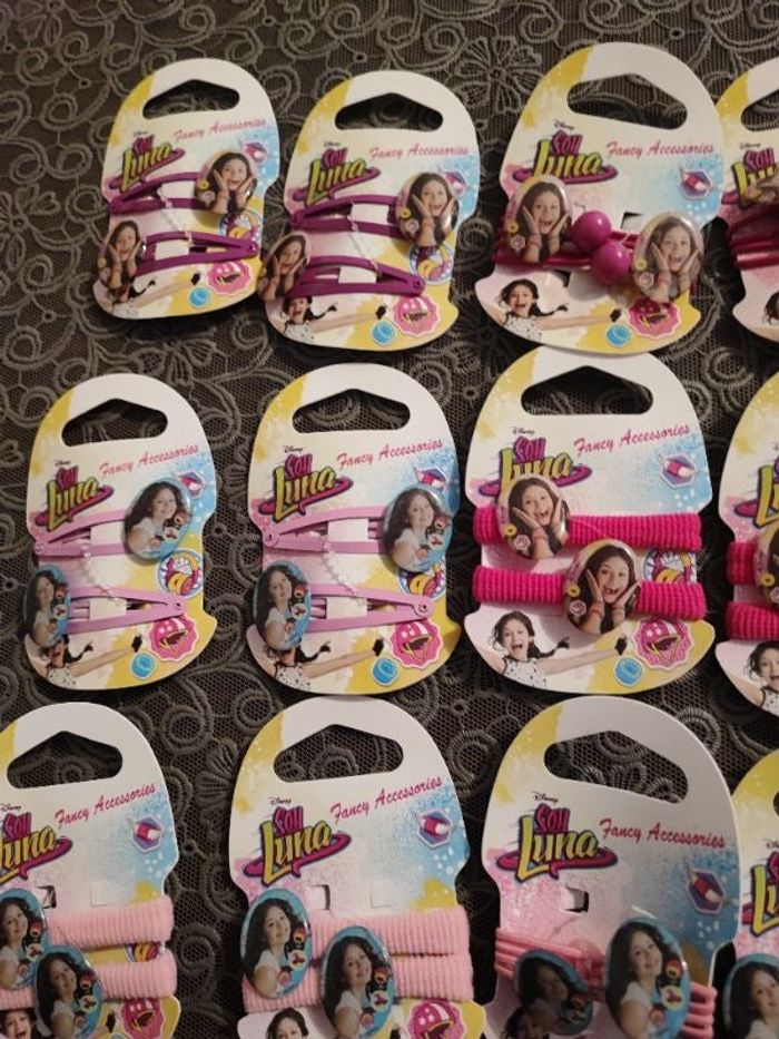 Lot de 24 pinces et élastiques a cheveux fille