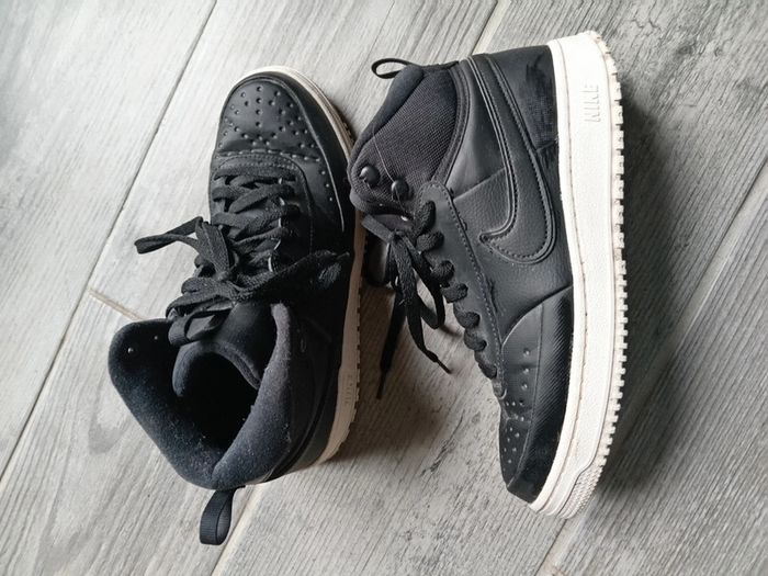 Basket Nike p. 42 montantes - photo numéro 2