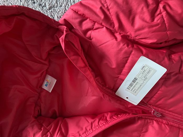 Manteau neuf framboise - 8 ans - photo numéro 4