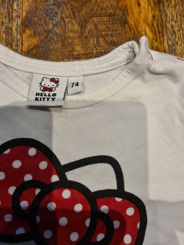 T-shirt Hello Kitty 9 mois - photo numéro 2