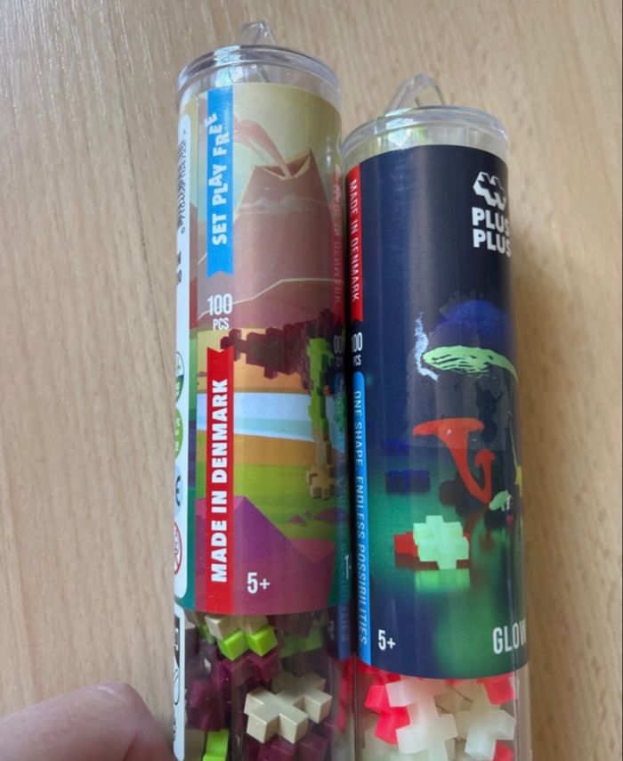 Lot de deux tubes de Plus plus T tex et lumineux - photo numéro 3