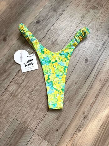 Bas de bikini en Y kulani kinis taille Xl