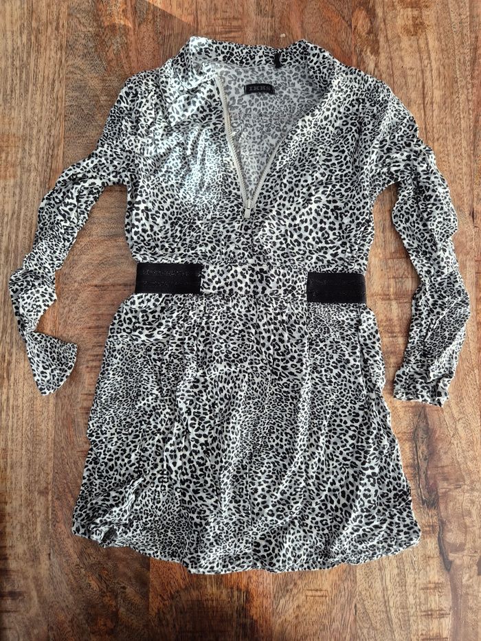 Magnifique robe Ikks 5 ans motif léopard gris