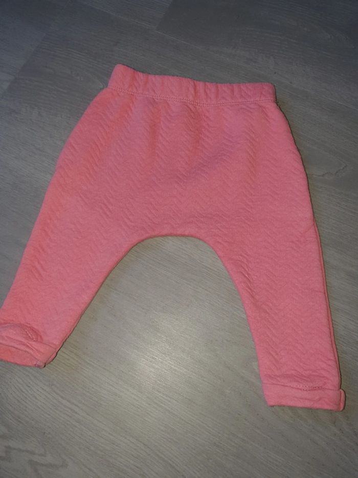 Pantalon 6mois - photo numéro 2