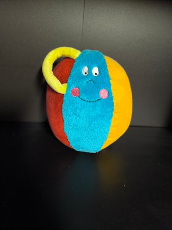 Jouet balle pour bébé