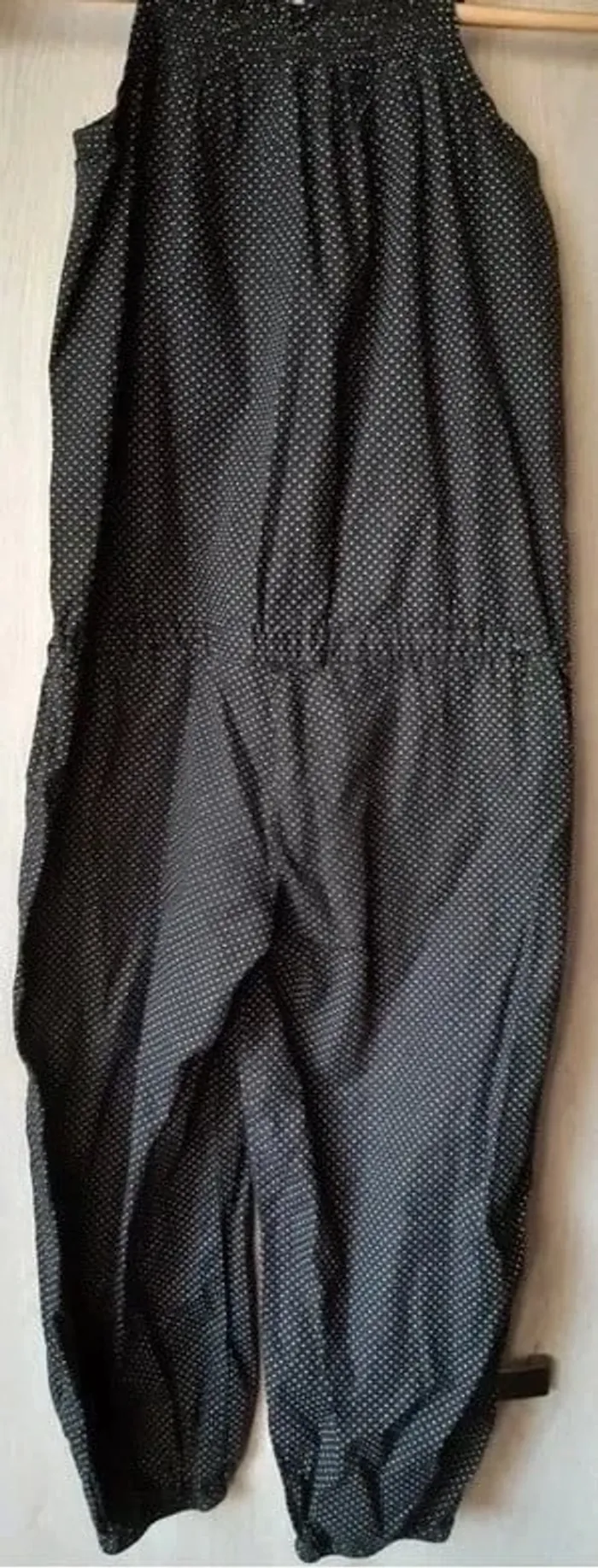 Combinaison pantalon orchestra noire à pois blanc 6 ans neuve jamais portée - photo numéro 3