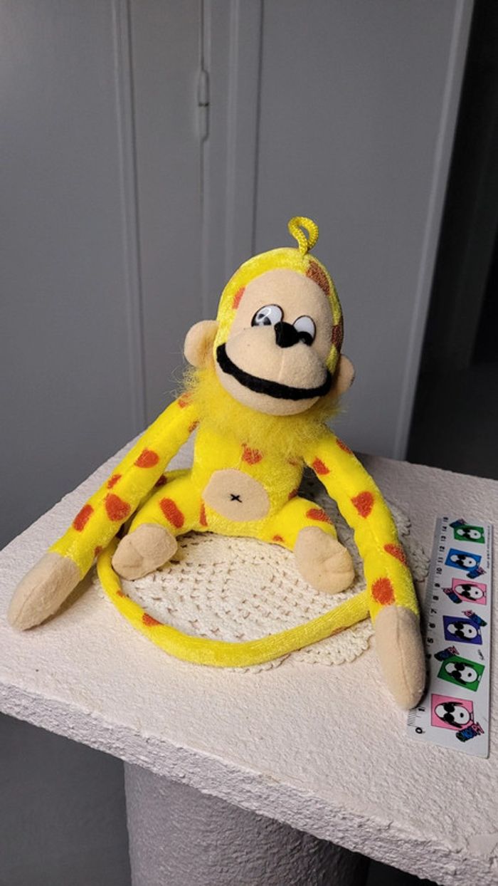 Peluche singe style Marsupilami - photo numéro 2