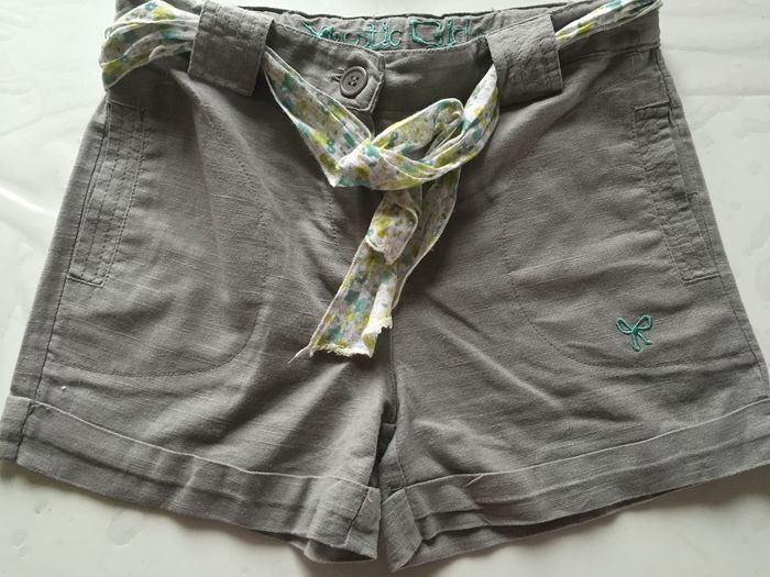 Short kaki 8ans - photo numéro 2
