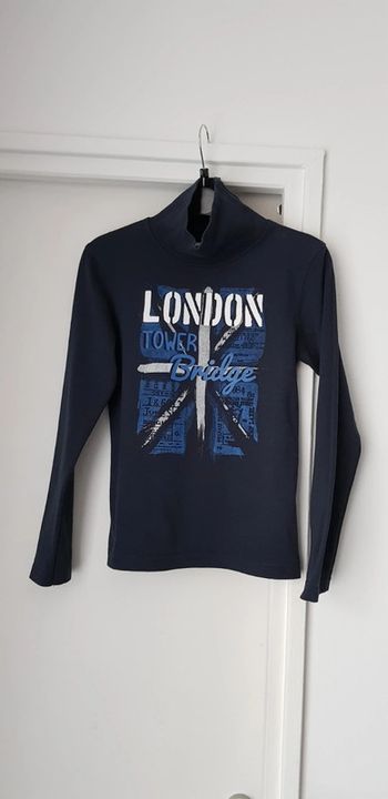 Tee-shirt / Sous-pull garçon - T. 8 ans