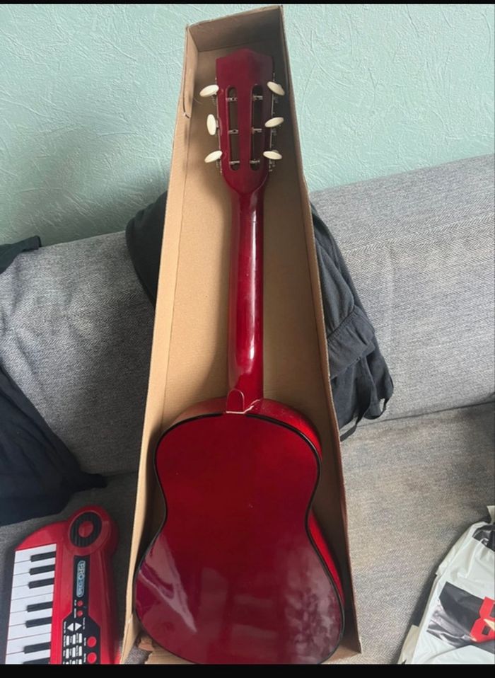 Guitare enfant jouet - photo numéro 2