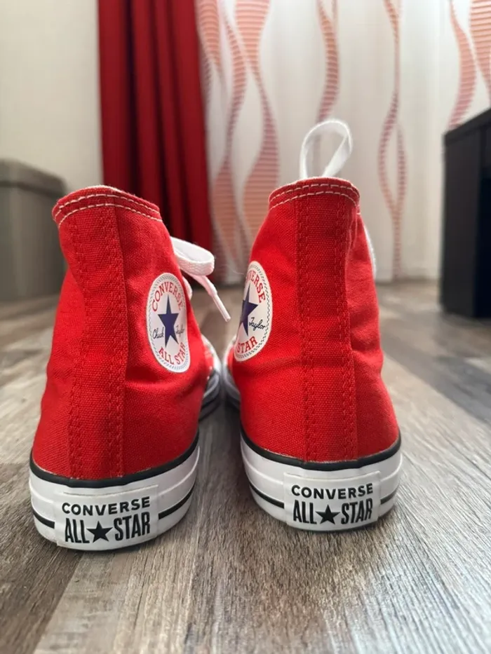 Converse Rouge Chuck Taylor All star - photo numéro 4